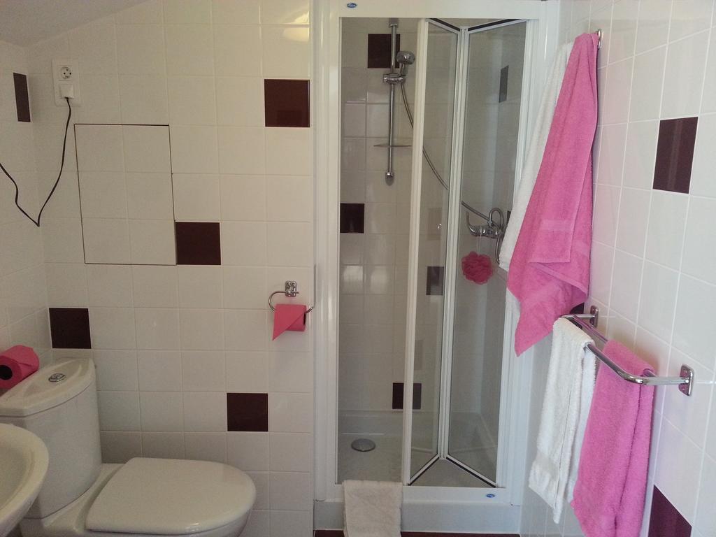 Chambres D'Hotes Au Grillon Dort Moustey Rum bild