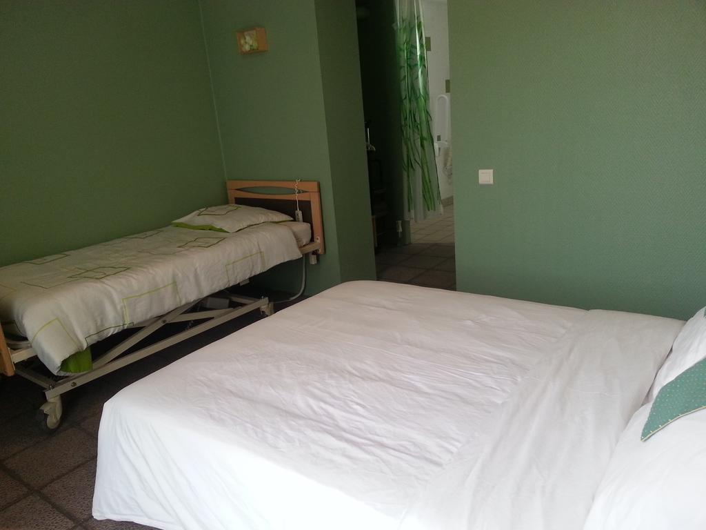 Chambres D'Hotes Au Grillon Dort Moustey Exteriör bild